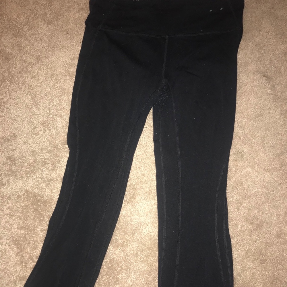Black Capri leggings
